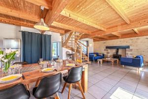 Gîte avec piscine privée chauffée