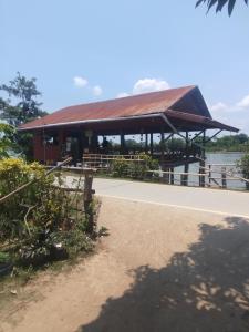 BOONMY - Bungalows and Restaurant - DON DET - 4000 ISLANDS