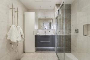 Beautiful 4b Townhouse