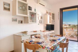 Splendido bilocale con vista mare 9 img2