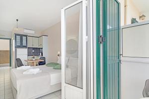 Sunset Premium Studio B