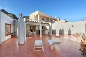 Casa Con Gran Terraza Y Vistas