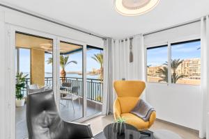 Sea View And Luxury On The Beach