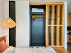Cozy Design Studio by NaiHarn Beach & Lake, ReLife