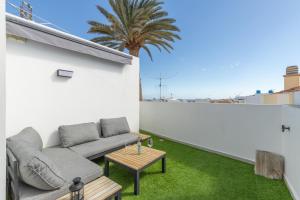 Casa con terraza cerca del mar