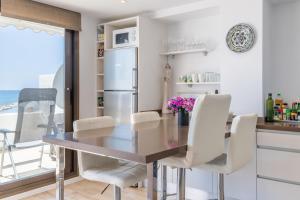 Top first line apartment Altea