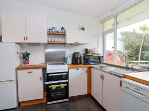 2 Brook Cottages