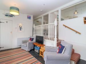 2 Brook Cottages