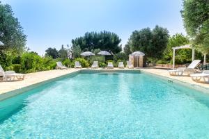 Caserurali, nature and pool