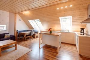 Hof in L i e b e s d o r f - Akelei