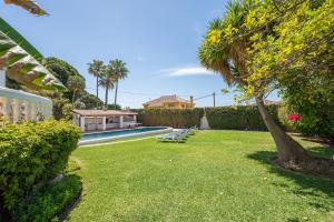 Marbella Villa - 16 Persons -