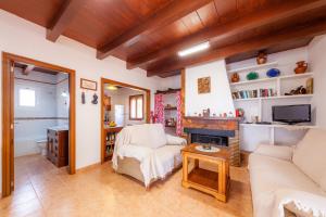 Ses Salines cottage with private pool and barbecue