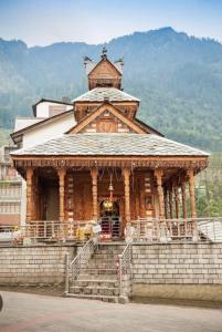 MHA hotels MOORANG mall manali