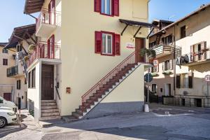 Balconi Rossi Borgo Valsugana