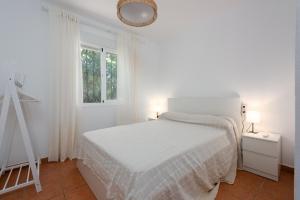 Casa con piscina La Madriguera