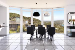 Villa Coral -first Floor Apartment-