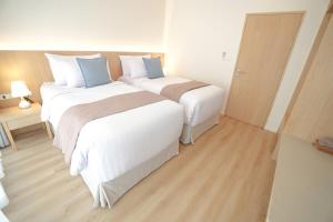 P4&5 Cliff House 4BR Sea View