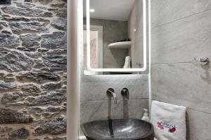 Politimi Studio N8