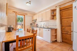 Villa Balena with heated pool