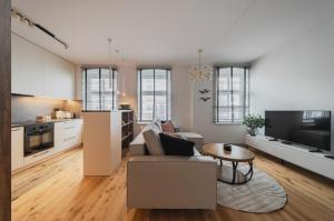 Homely Jezyce Apartment, High standard, Free parking, Self check in