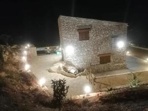 Villa Stone Walls with Jacuzzi