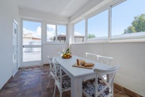 Villa Rosa con accesso sul mare