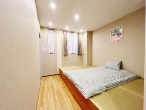 MIYAVI hotel