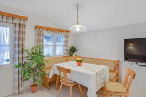 Ferienwohnung Wennesz 2