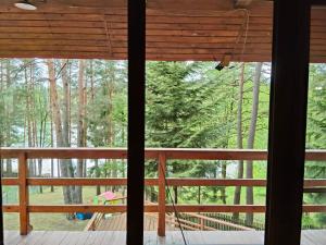 Dom z widokiem na jezioro