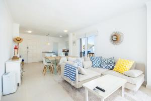 Planeta Mallorca Sea and Mountain