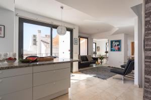 Modern townhouse with stunning view