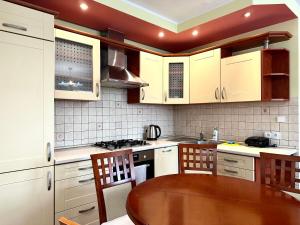 Chrobrego 19a Apartment - Self check-in 20h - parking