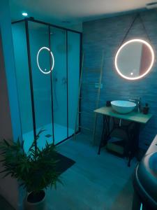 La Folie Romantique, Avec Spa