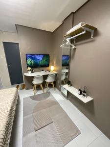 Feliz Staycation Studio Unit Calapan City