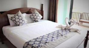 Thavisouk Hotel and Island