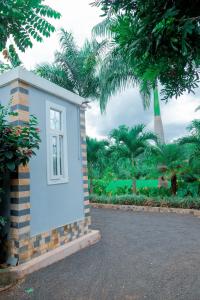 Rhovee Homes