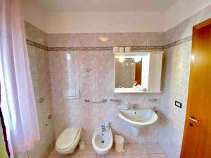 Bright Apartment 300 m from sea