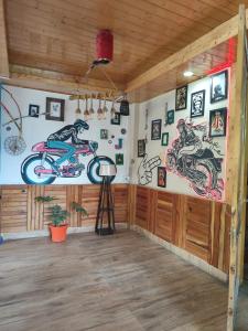 Hikers & Bikers