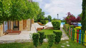 Апартамент Балчик Гардънс - Balchik Gardens Apartment