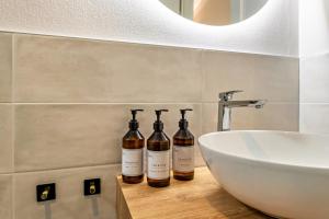 Lake View Boutique Apartment