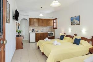 Studios Asterias 4
