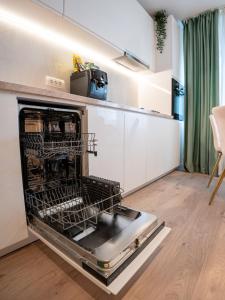 Modern Aviatiei Apartment
