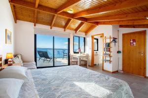 The Wave House - Oceanfront