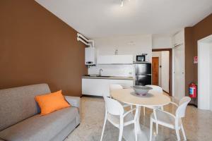 vista lago apartment 1