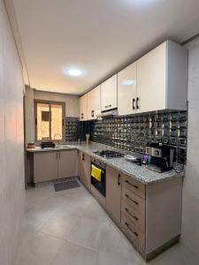 Authentic Deluxe Apartment - Rabat Hassan - Free parking & AirC & Internet