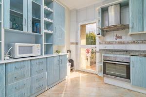 Poolside Apartment Nerja