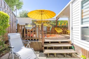 Camping à 300m de la plage La Pege