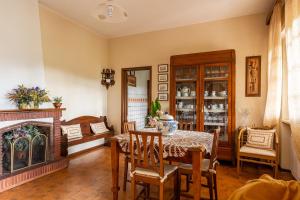 Tea Rose House