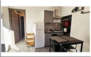 Romantic Retreat On The Lake