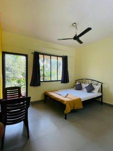 Seagull beach hotel and home stay